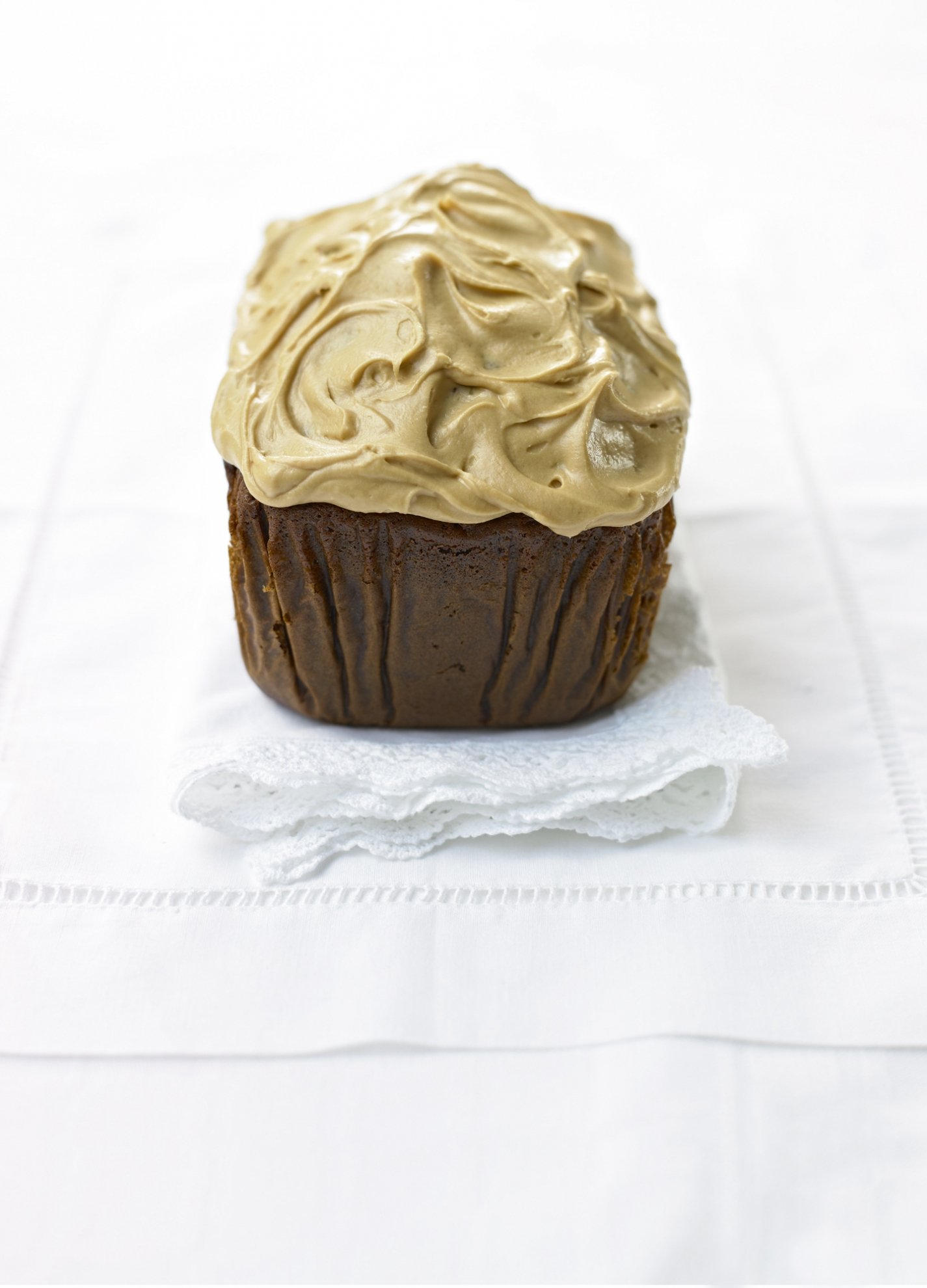 Where can you find recipes for caramel icing online?