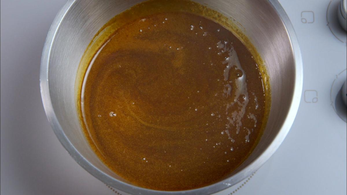 A picture of How to Make Caramel Sauce