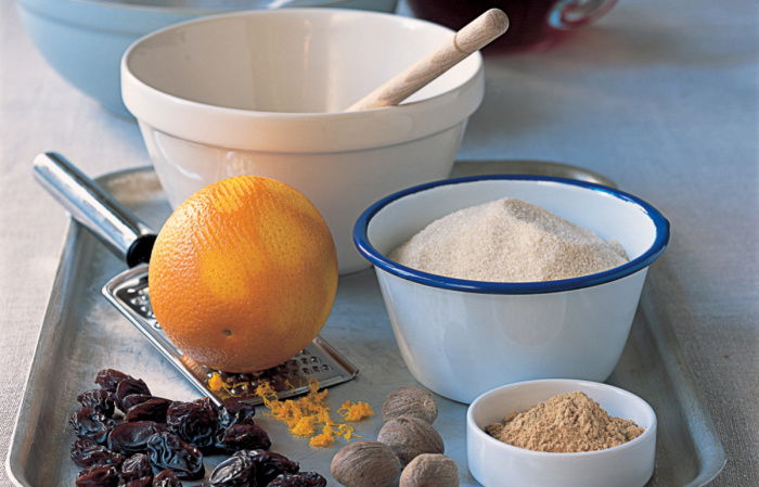 A picture of Delia's Cooks' Questions on puddings and sweets how to cook guide