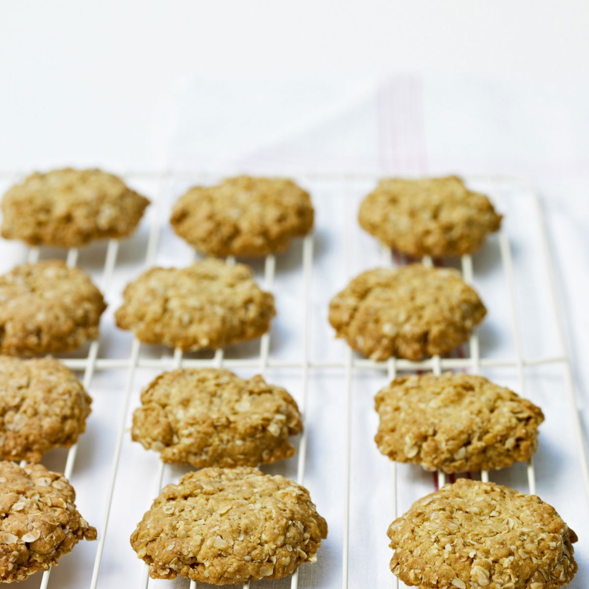 Cakes crystalised ginger oat biscuits